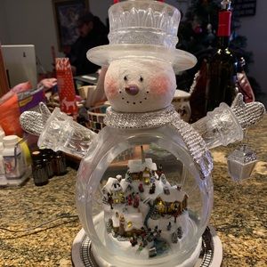 Thomas Kinkade crystal snowman